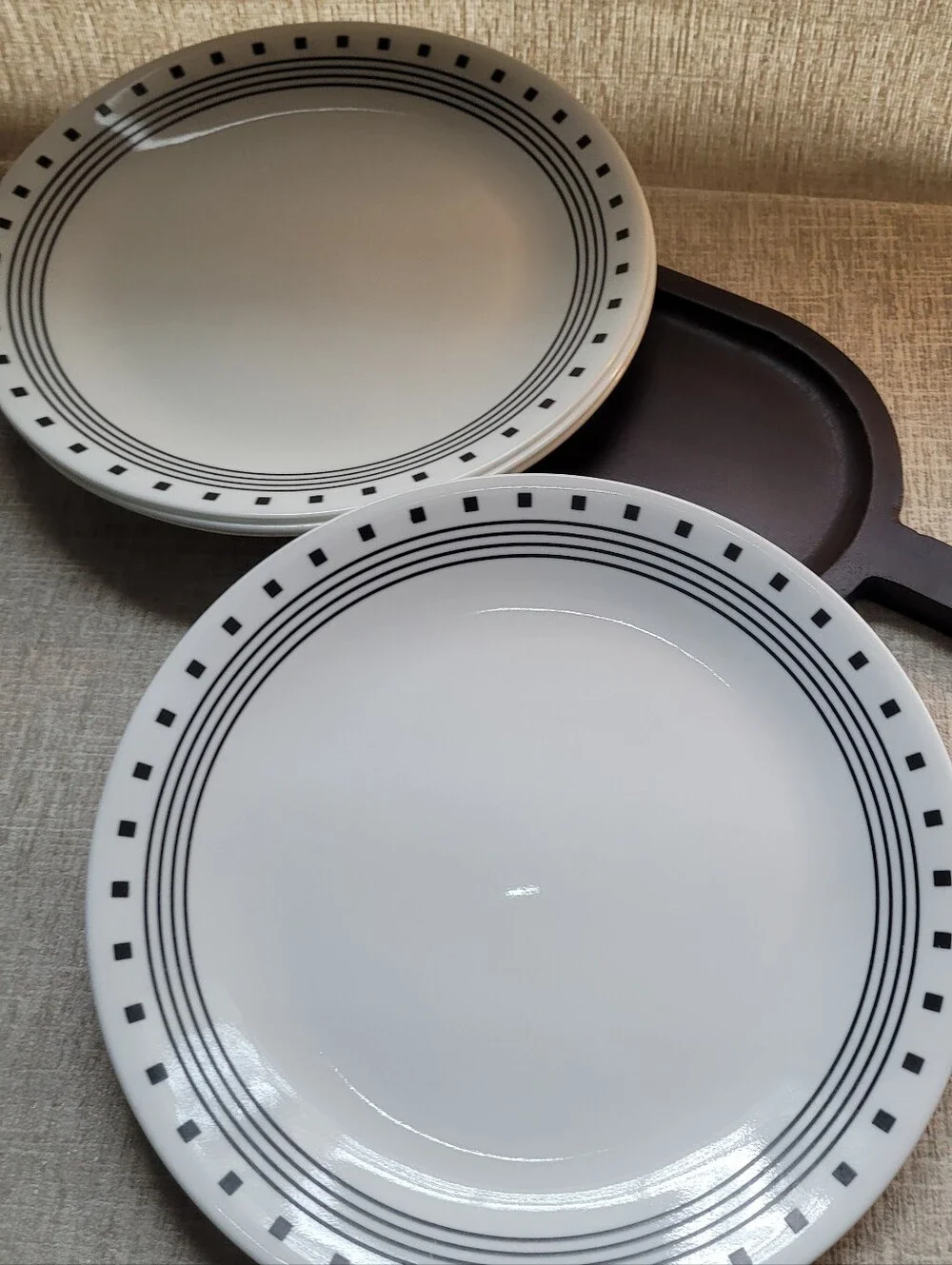Corelle City Block White Ceramic Dinner Plate with Black Geometric Rim